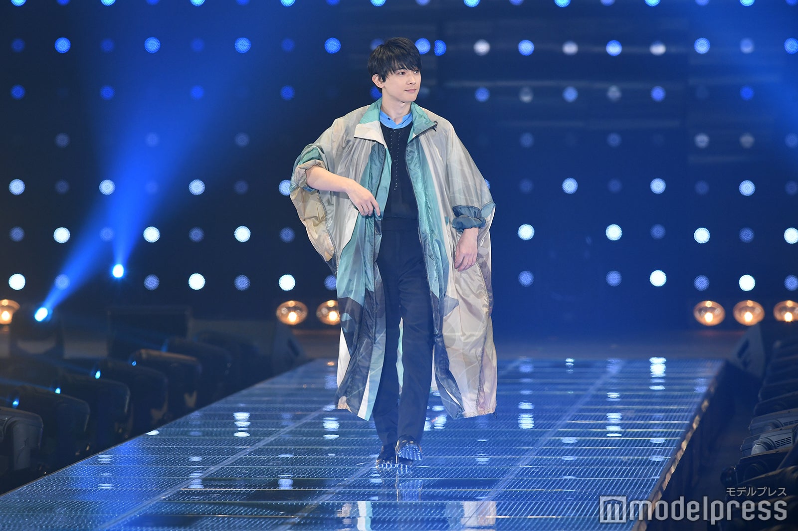 吉沢亮（C）モデルプレス