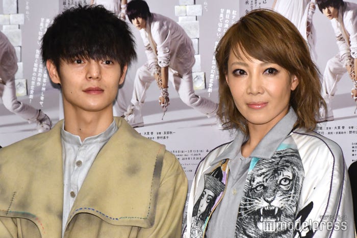 窪田正孝、柚希礼音 (C)モデルプレス