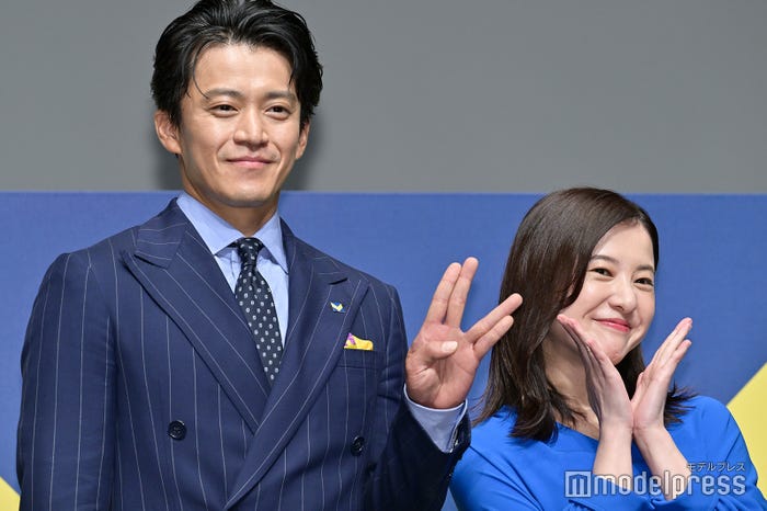 小栗旬、吉高由里子(C)モデルプレス