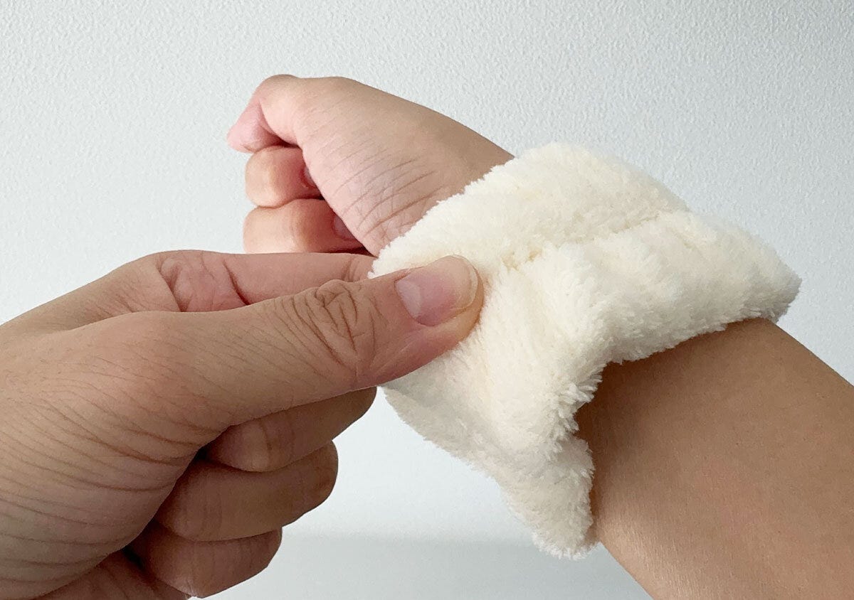 洗顔用リストバンド(アイボリー) フィット感 洗顔用リストバンド(アイボリー) フィット感