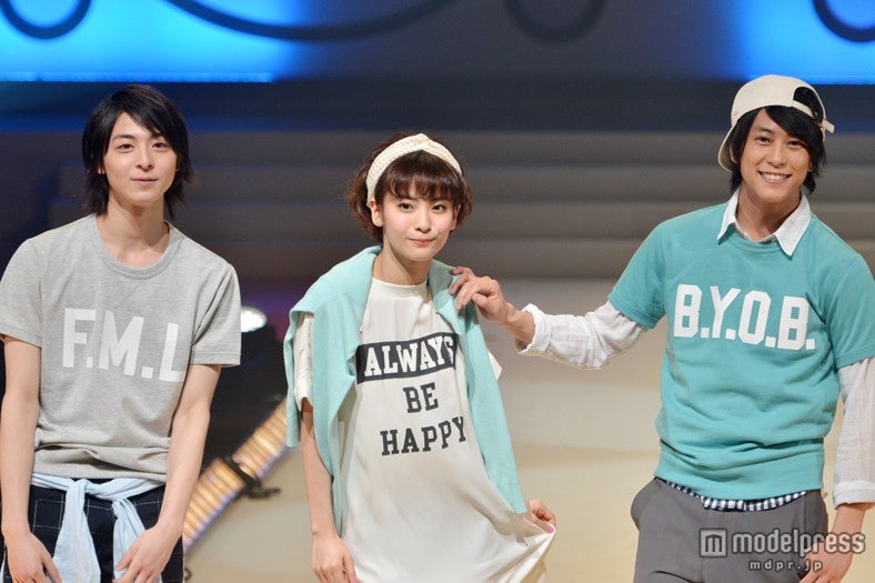 （左より）高杉真宙、木下ひなこ、佐野岳