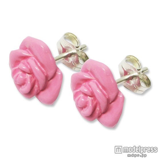 ジュピターピンクローズピアス（C）武内直子・PNP・講談社・東映アニメーション