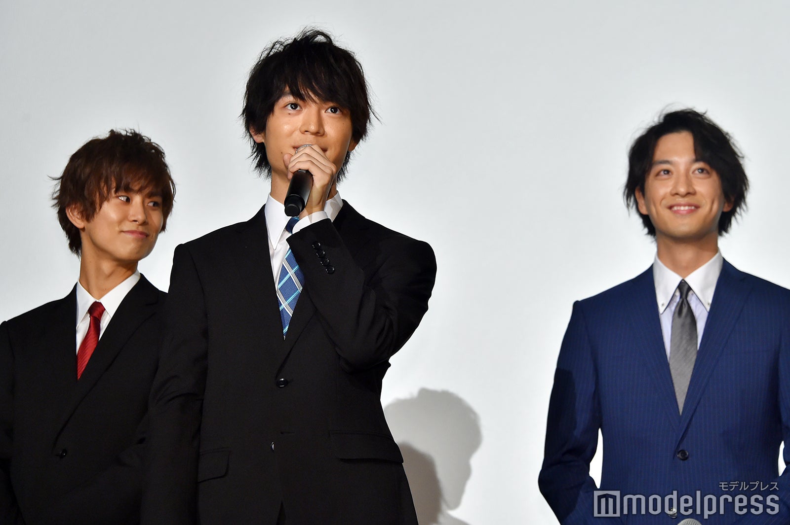 （左から）正木郁、溝口琢矢、渡部秀 （C）モデルプレス
