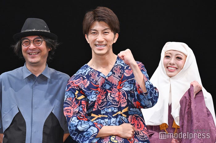 河原雅彦氏、濱田崇裕、朝月希和(C)モデルプレス