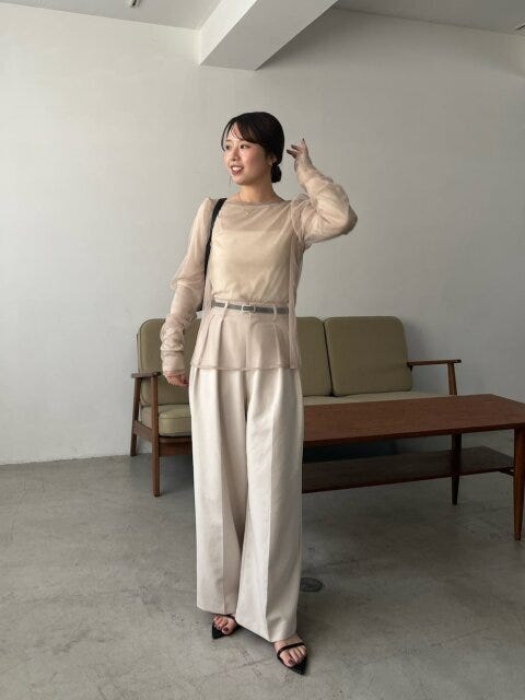 白ワイドパンツ コーデ 白ワイドパンツコーデ4
