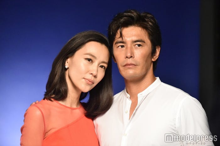 関西テレビ・フジテレビ系連続ドラマ「僕のヤバイ妻」に出演する(左から)木村佳乃と伊藤英明