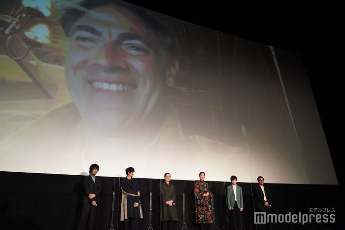 左から/斎藤工、岡田将生、菅田将暉、杏、田代輝、清水康彦監督 (C)モデルプレス