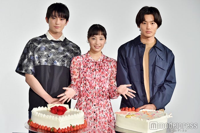 真剣佑 実写 ジョジョ 撮影地で山崎賢人 神木隆之介からバースデー祝福 広瀬すず 野村周平もメッセージ モデルプレス