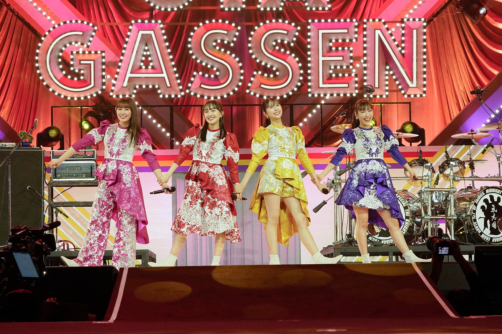 「ももいろ歌合戦」 Da-iCE・FANTASTICSら集結 “過去最多”60組以上のゲストが出演