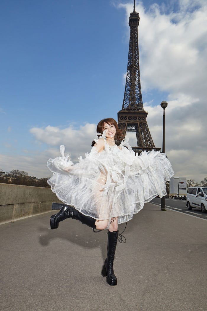 かとゆり 1st写真集「Lucky DUCK」より(C)LESLIE KEE/小学館