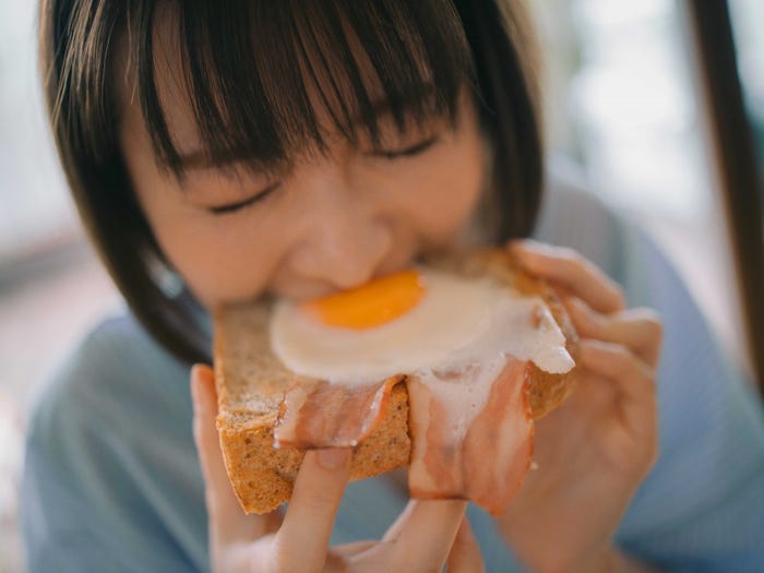 岡崎紗絵『月刊 #さえ沼』vol.01 ひとりじめ より