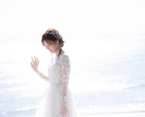 乃木坂46白石麻衣、“純白ドレス姿”幻想的カット 写真集裏表紙解禁<卒業記念メモリアルマガジン>