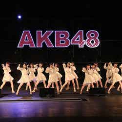 AKB48／10月18日ライブの様子（C）AKB48