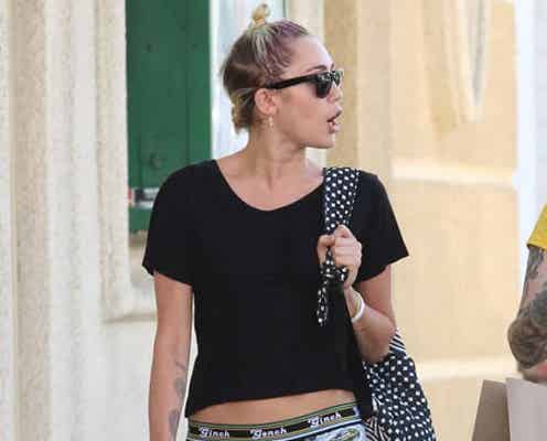 マイリー・サイラス、不思議パンツで外出