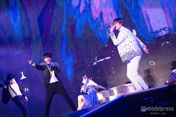 SUPER JUNIOR-D&E(左から)ドンヘ、ウニョク