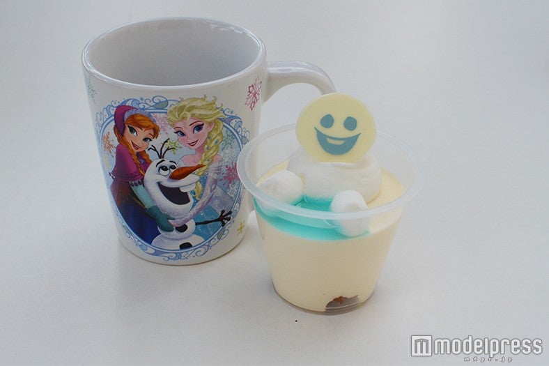 オレンジ風味のミルクムース、スーベニアカップ付き￥720（C）モデルプレス