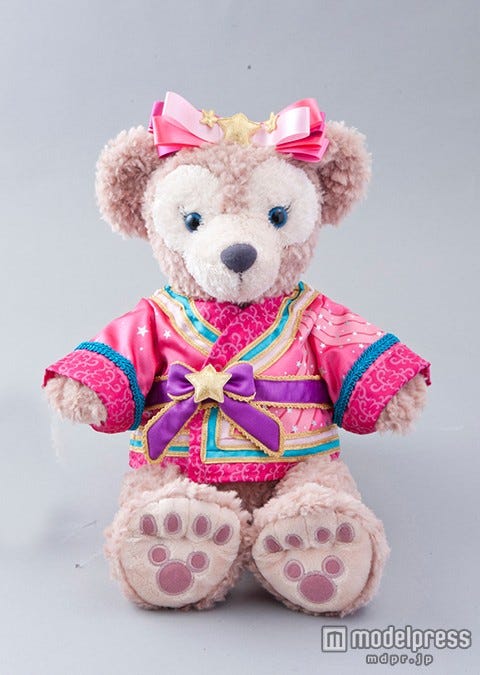 織姫のような衣装、ぬいぐるみ(S)は別売り(C)Disney