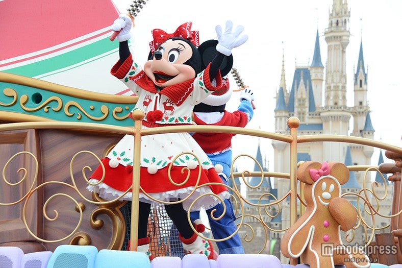 ディズニークリスマス、“ランド”と“シー”どっちの衣装がお好き？＜衣装