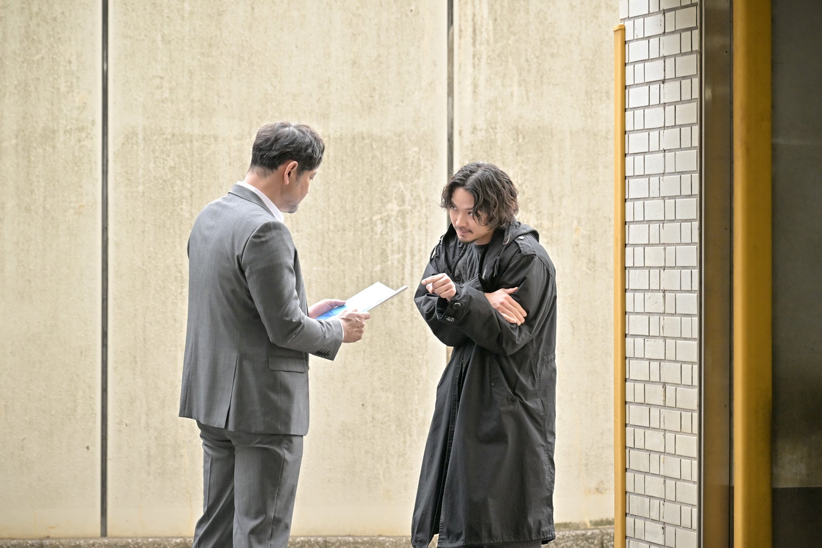 藤本隆宏、磯村勇斗「クジャクのダンス、誰が見た？」第9話（C）TBS