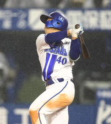DeNA・井上朋也が2夜連続の豪快2ラン 前夜は移籍後初アーチでお立ち台 古市尊は2者連続となるプロ初本塁打