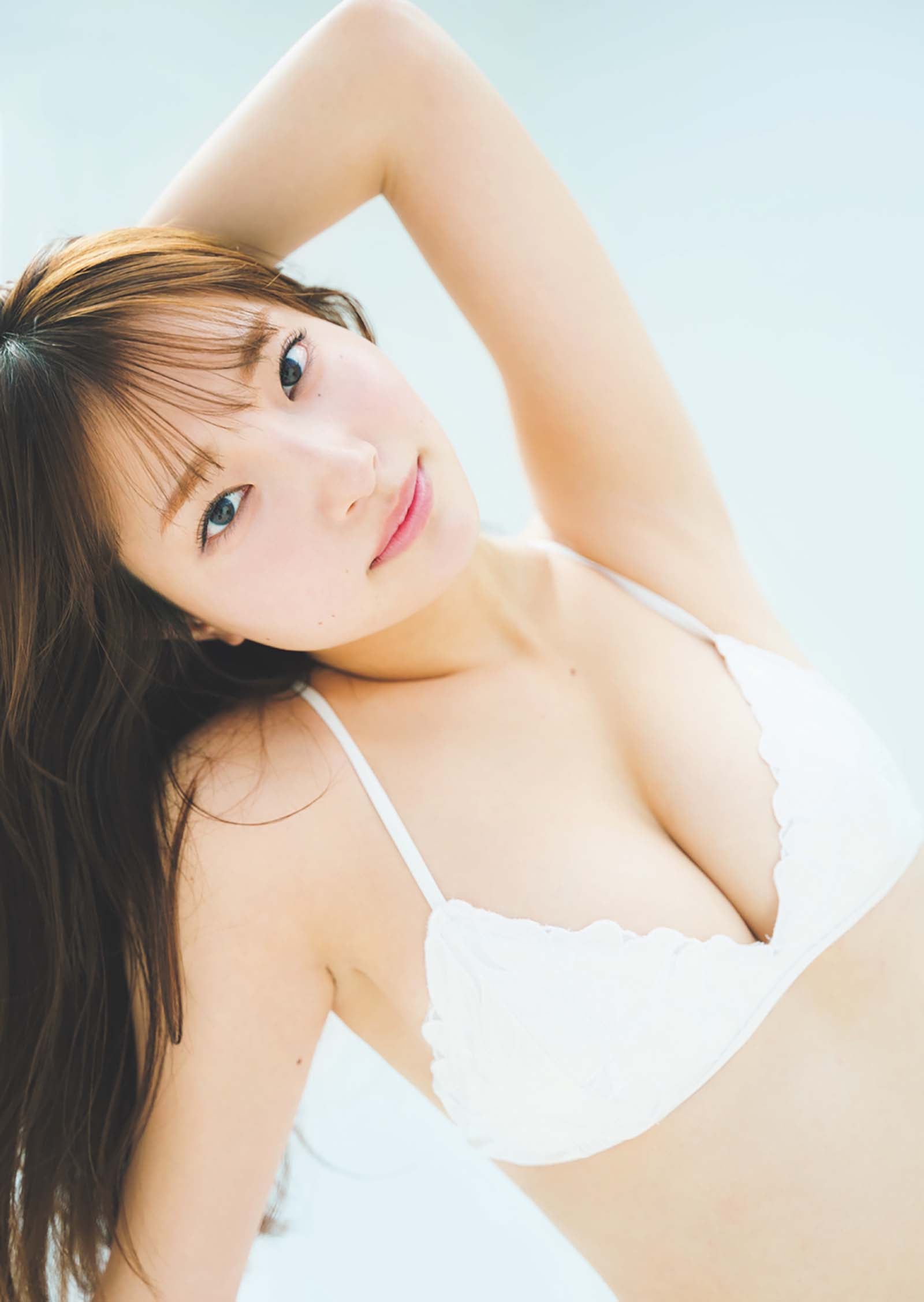 里仲菜月（C）カノウリョウマ／集英社