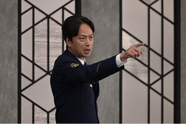 玉木宏 漣 高岡早紀 志歩 から渡された ぬいぐるみ に違和感を 桜の塔 モデルプレス 玉木宏 漣 高岡早紀 志歩 から渡された ぬいぐるみ に違和感を 桜の塔 モデルプレス