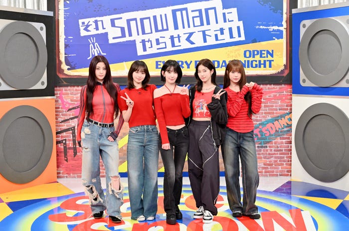 LE SSERAFIM/ホ・ユンジン、キム・チェウォン、サクラ、カズハ、ホン・ウンチェ(C)TBS