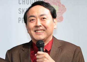 アンガールズ田中「お前！ふざけんなよ！」大先輩の後頭部を掴み「逆さ吊りで謝罪だぞ！お前！」熱狂的なファン同士が思わずヒートアップ