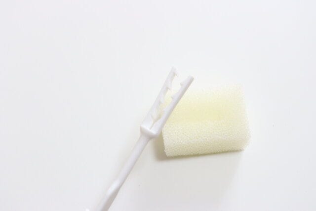 ダイソー　折りたためるボトル洗いスポンジ　スポンジ　取り外し