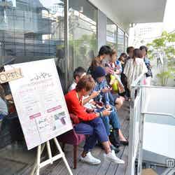「しぶや区」渋谷店最終日（9月30日）の様子／カフェの前には行列が 