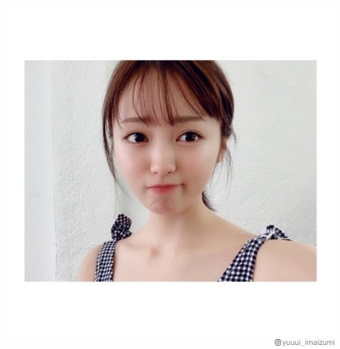 今泉佑唯、デコルテ大胆披露のSEXYショットに「綺麗」の声続出