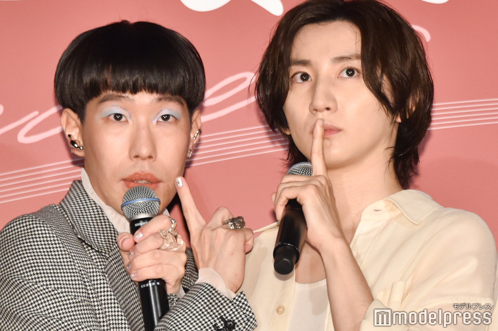 SixTONES京本大我、アドリブに即対応 “打ち合わせなし”の実演に会場拍手【言えない秘密】