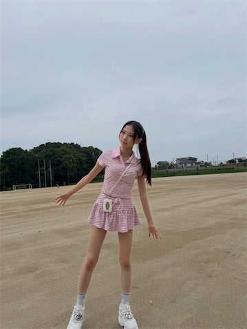 16歳JKモデル・こいろん、爽やかポロシャツ×厚底スニーカーにキュン「綺麗すぎて反則」