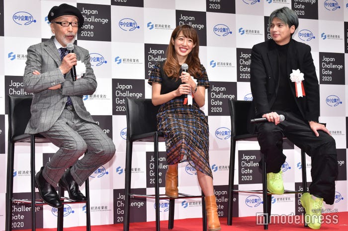 アレクサンダー、川崎希、テリー伊藤 (C)モデルプレス