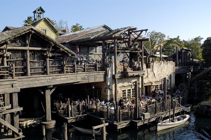 「ミゲルズ・エルドラド・キャンティーナ」外観(C)Disney