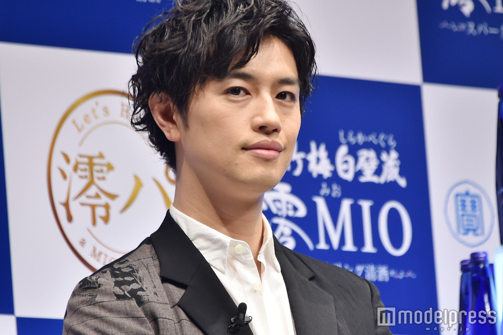 斎藤工、仮面でパーティー　山本美月の“コスプレ事情”に「多分質が良い」