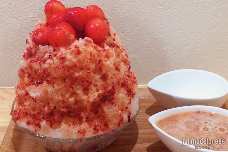 ふんわりジューシー、フルーツ感満点のかき氷でプチ贅沢気分