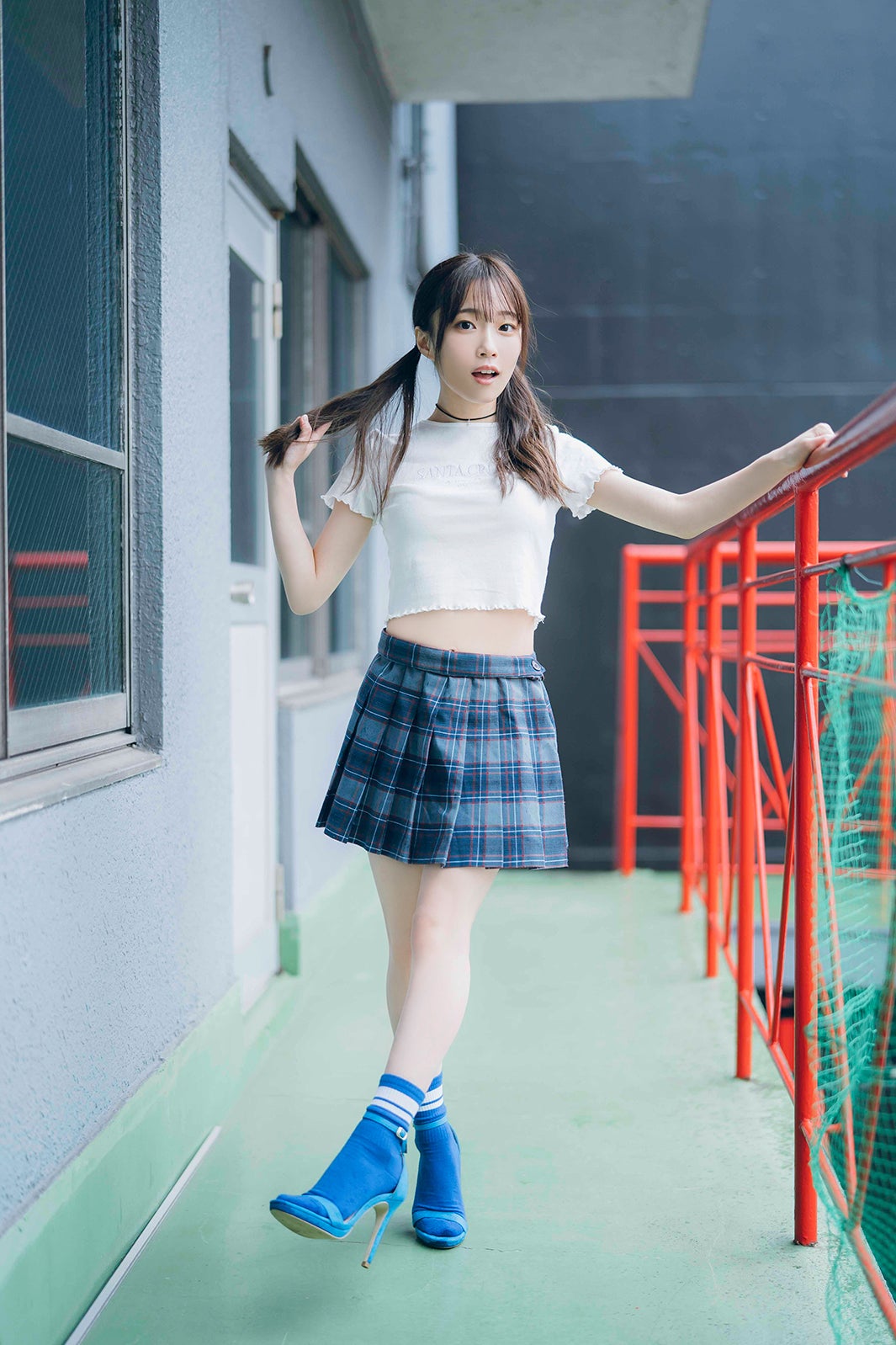 岸みゆ／「B.L.T.7月号」（東京ニュース通信社刊）撮影：カノウリョウマ