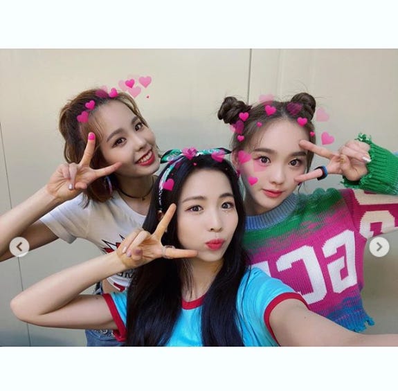 (左から)MAKO、MAYA、RIO/NiziUInstagramより