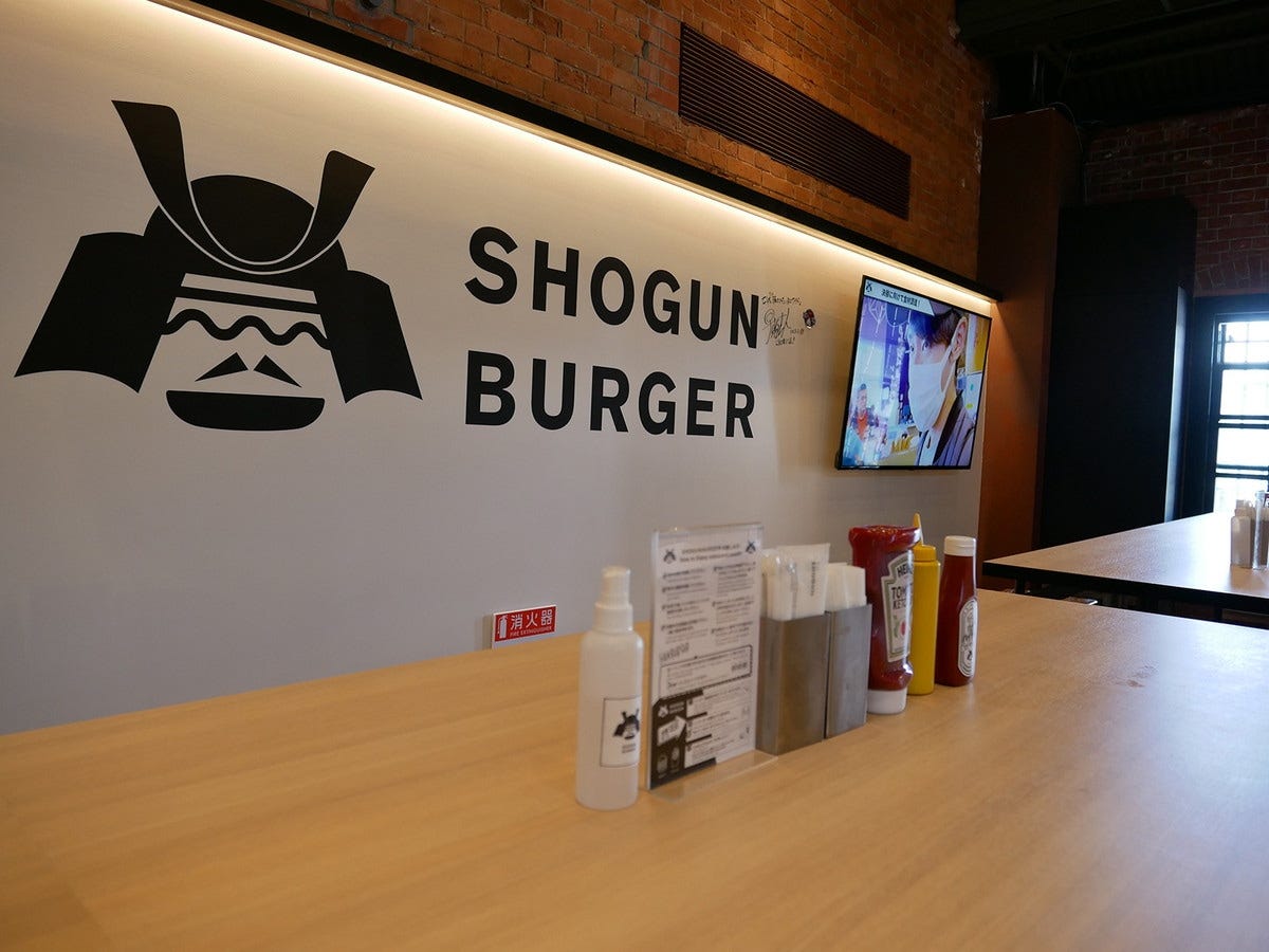 横浜赤レンガ倉庫 2号館3階にオープンした「SHOGUN BURGER（ショーグンバーガー）」