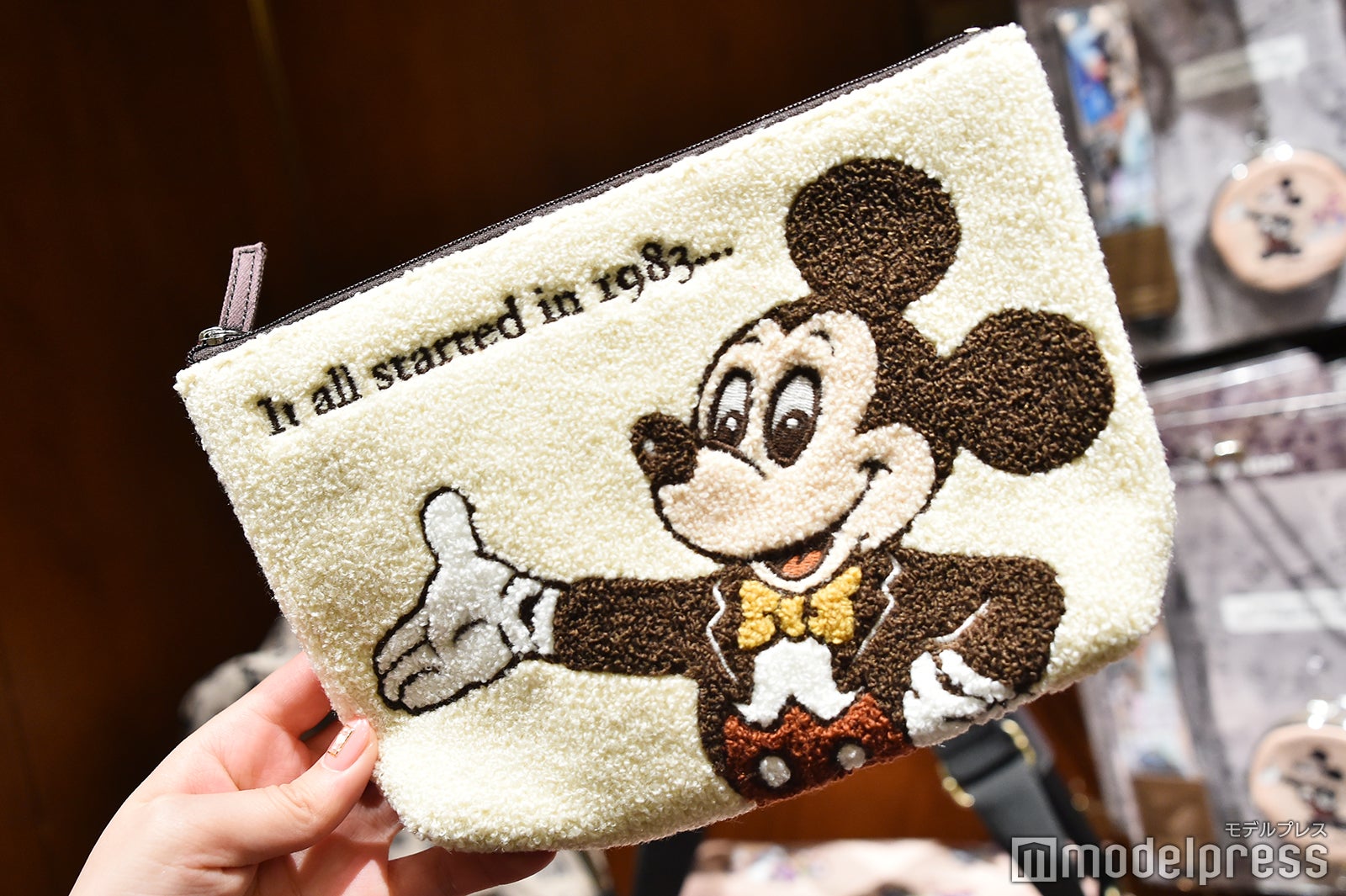 ポーチ（¥2,900） （C）モデルプレス（C）Disney
