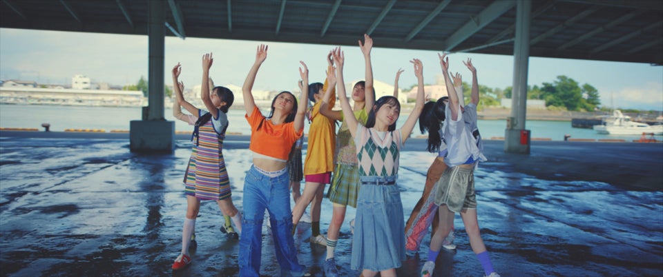 乃木坂46 5期生楽曲「考えないようにする」Music Videoより（提供写真）