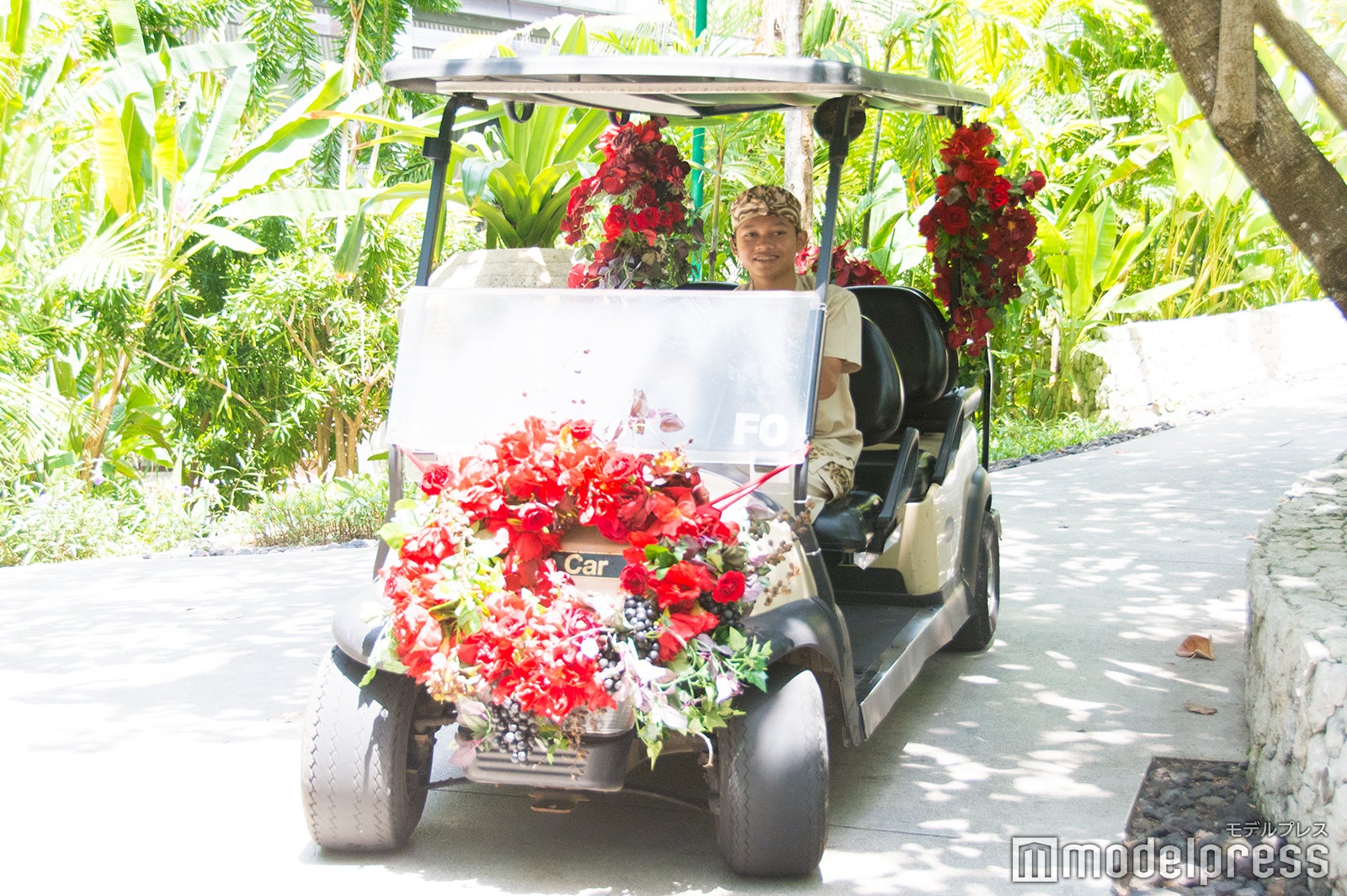 バギーに乗るのも楽しみの1つ（C）モデルプレス