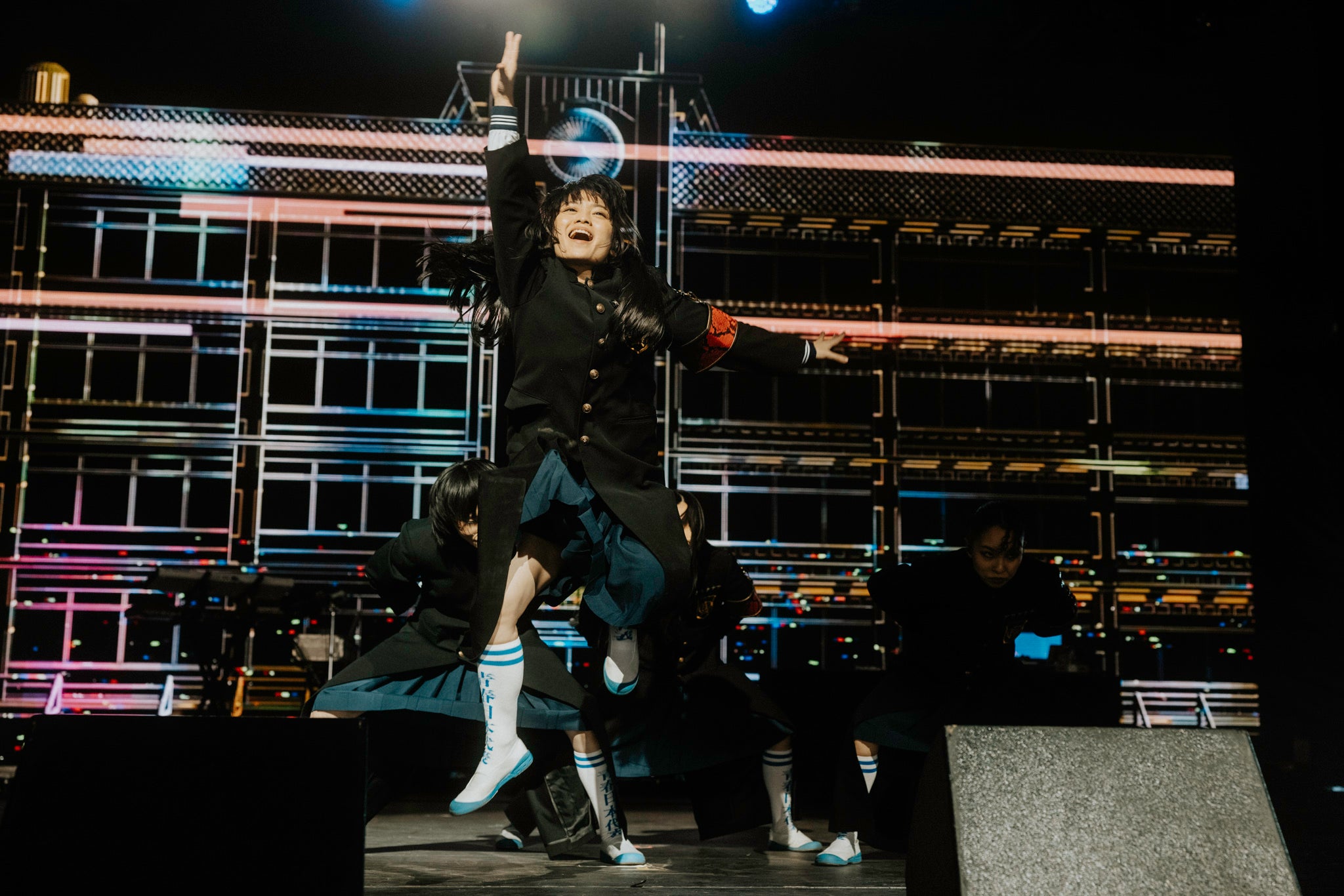 新しい学校のリーダーズ（C）88rising