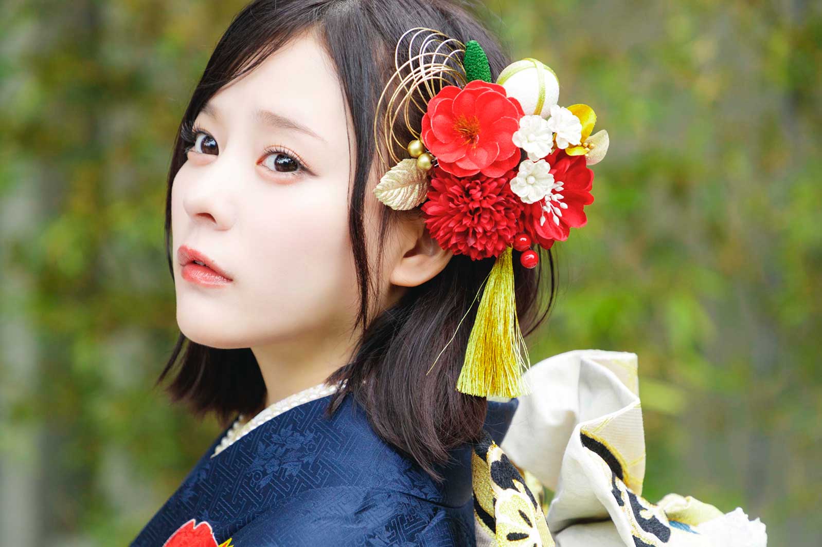 齋藤なぎさ　直筆　３枚　振袖　座りはコメあり。 GgMeS2tbYAAfoqB.jpg