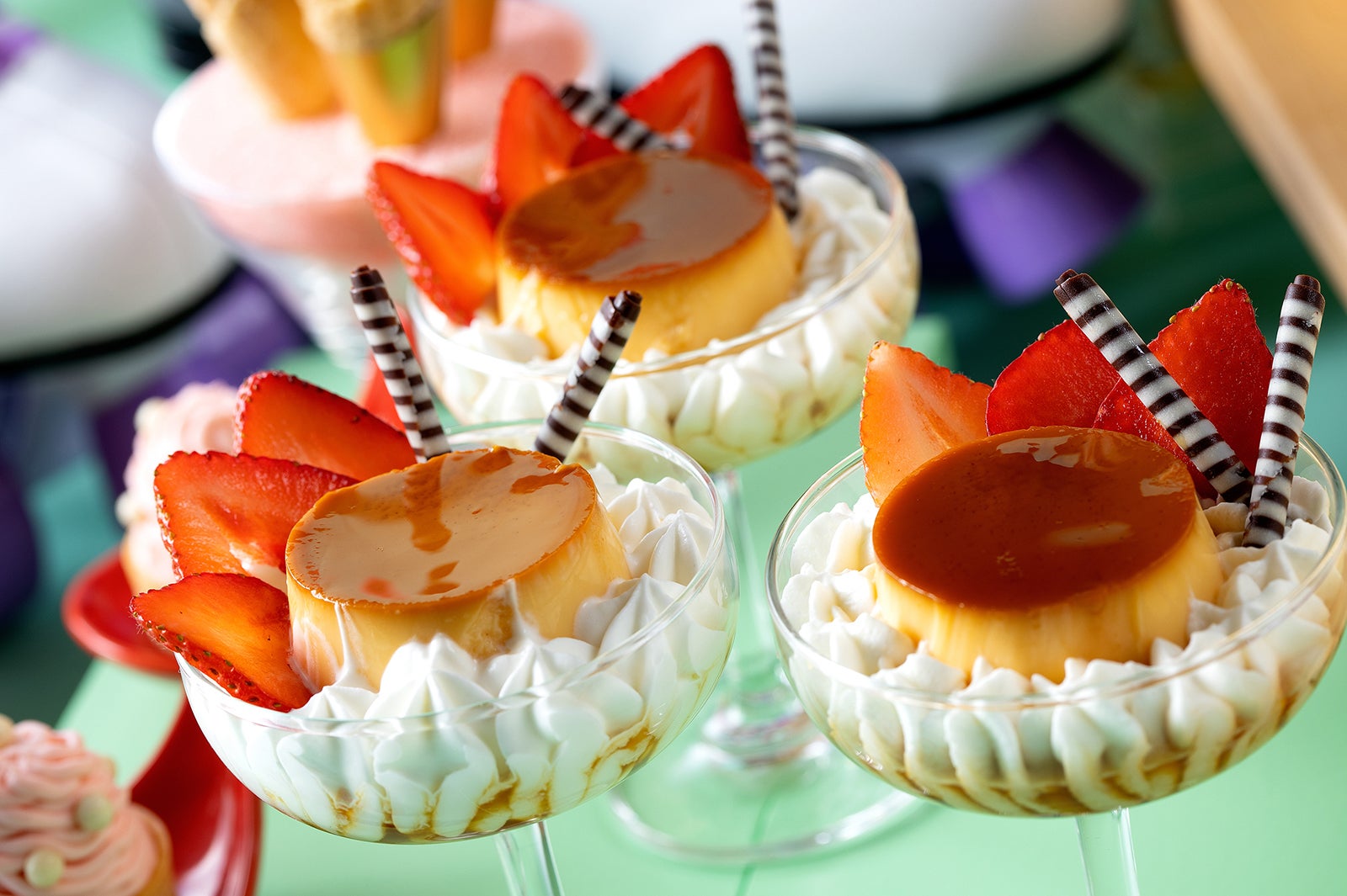 ’80s レトロ・ストロベリー ／画像提供：ヒルトン福岡シーホーク