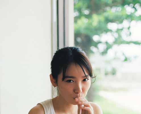 飯豊まりえ、デビュー15周年記念写真集決定 企画立案・セルフメイクにも挑戦<かの日、>