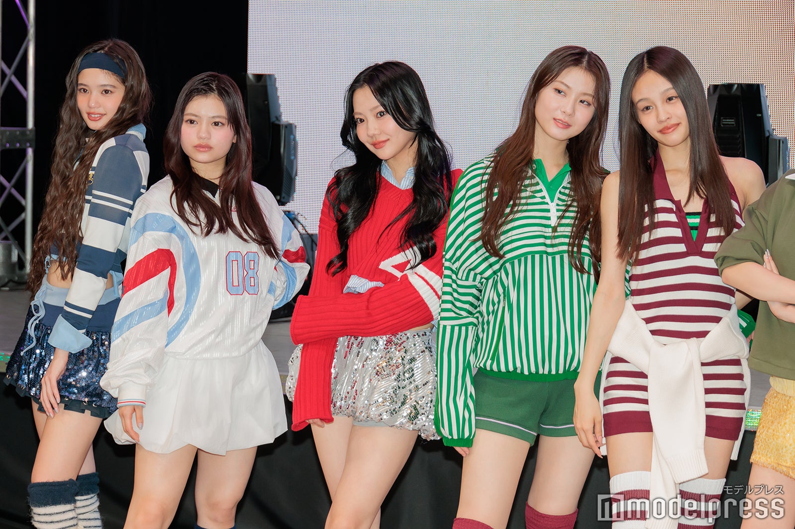 TOA、NIKORI、HINATA、MYU.Y、YURARA（C）モデルプレス