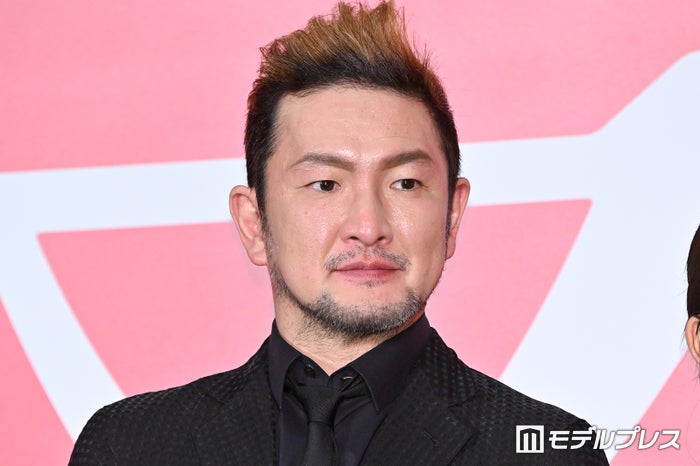 中村獅童、家族での映画館ショット披露「親子そっくりすぎる」「とっても可愛い」と反響