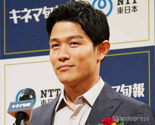鈴木亮平、助演男優賞に歓喜「すごく特別な日」助演女優賞・三浦透子は抱負語る<第95回キネマ旬報ベスト・テン>
